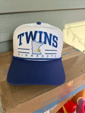 47 Twins Minnesota Snapback Hat - White & Blue